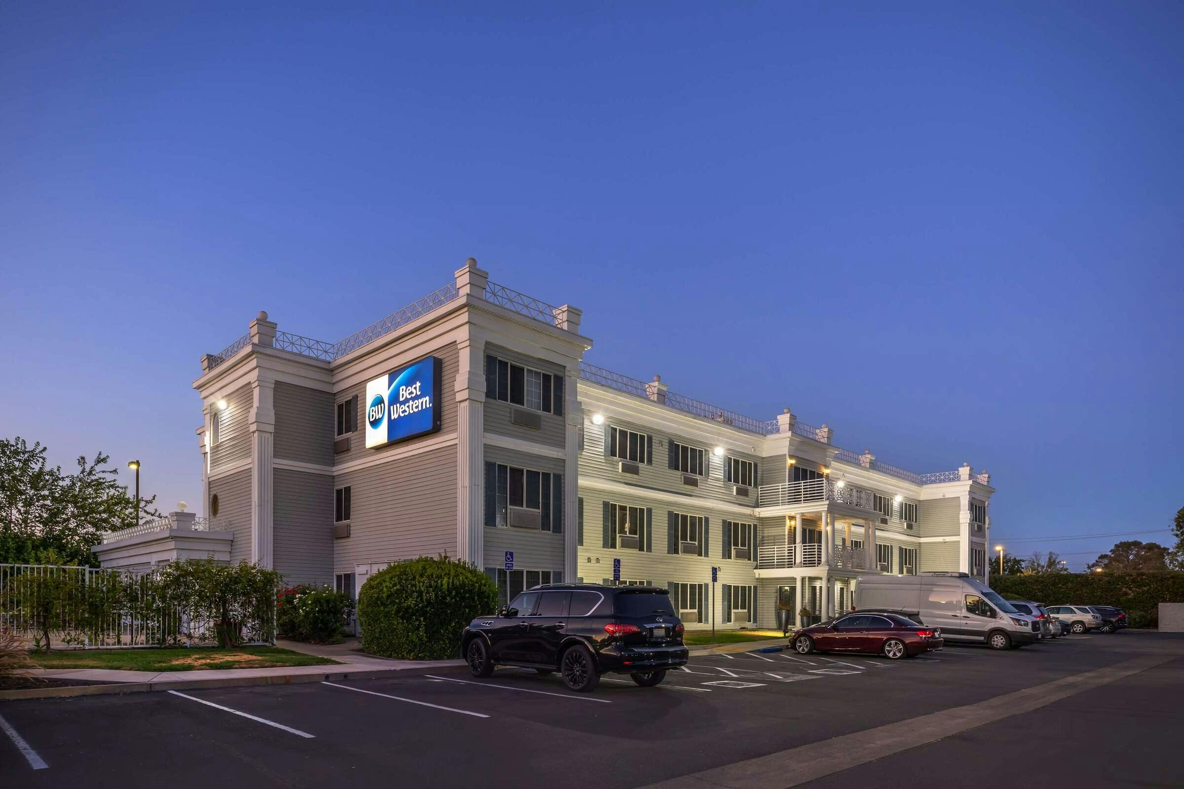 Best Western John Jay Inn