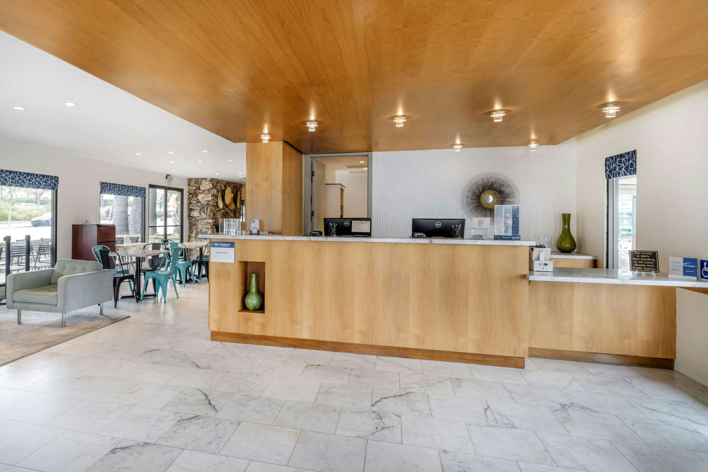 Hotel Best Western Plus Inn of Ventura photo 1