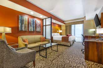 Hotel Best Western Premier Ivy Inn & Suites photo 1