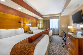 Hotel Best Western Premier Ivy Inn & Suites photo 3