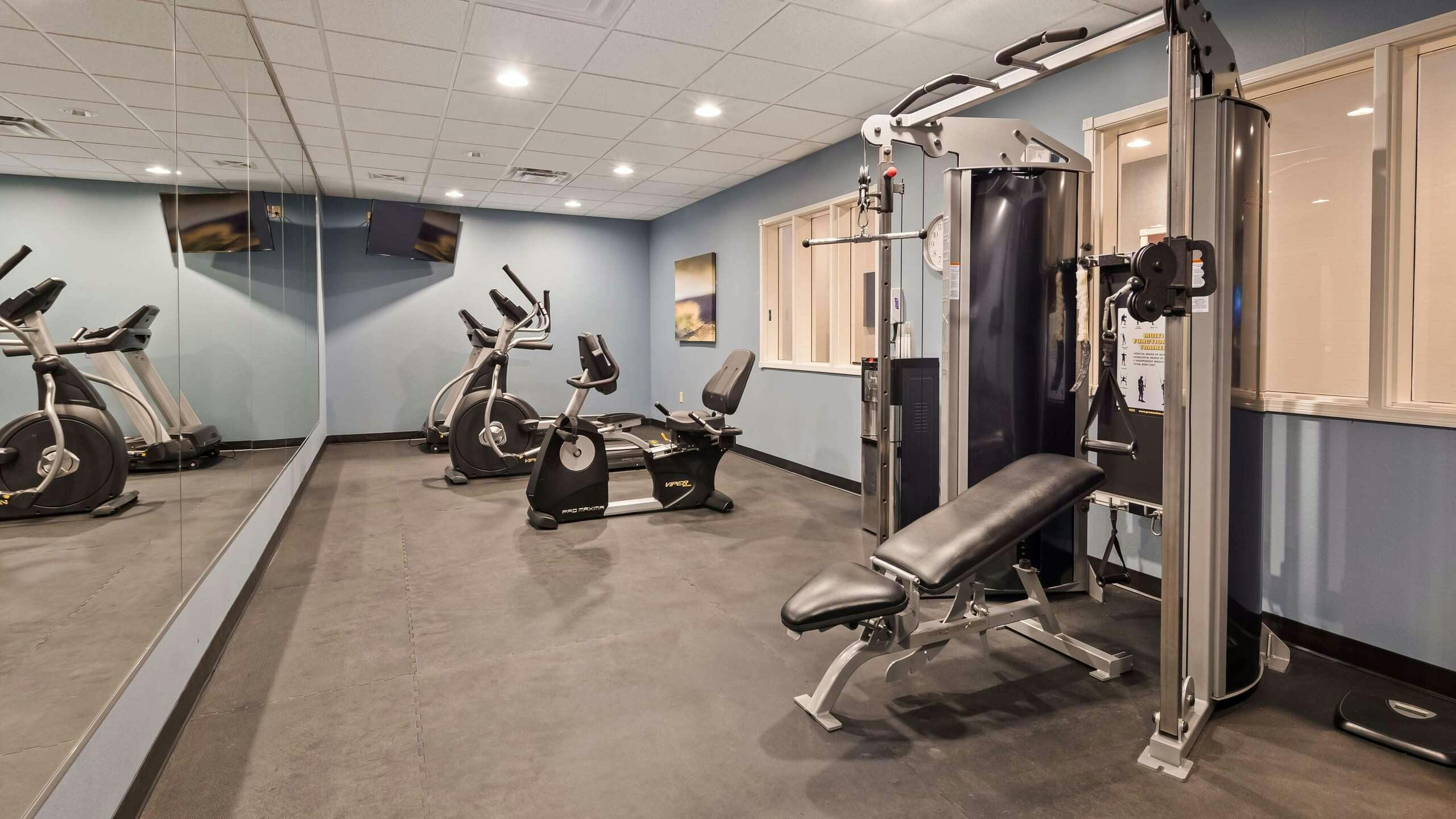 Hotel Best Western Plus Boardman Inn & Suites photo 2