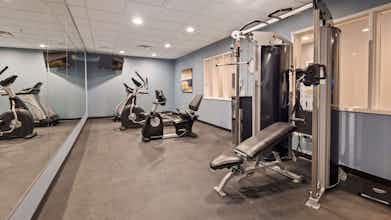 Hotel Best Western Plus Boardman Inn & Suites photo 2