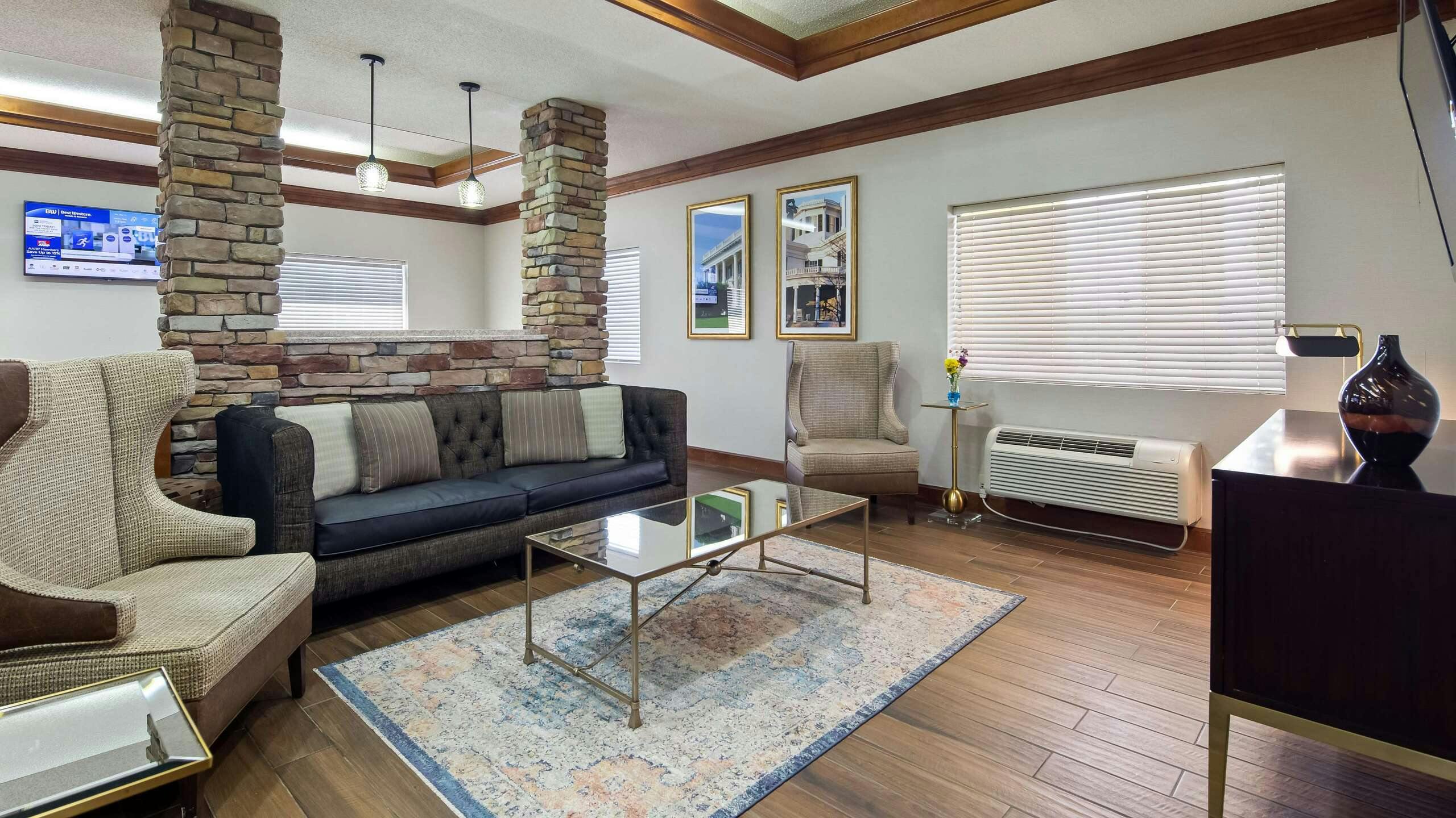 Hotel Best Western Inn & Suites photo 2