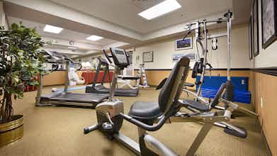 Hotel Best Western Plus Lawnfield Inn & Suites photo 5