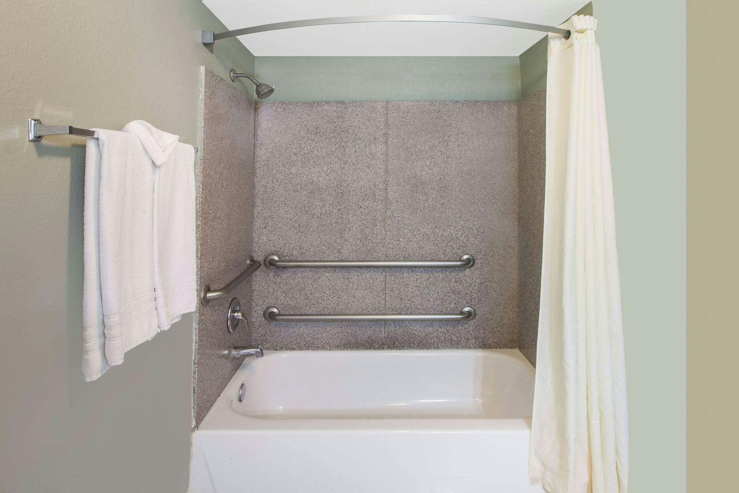 Hotel Sure Stay Hotel By Best Western Spring North Houston photo 4