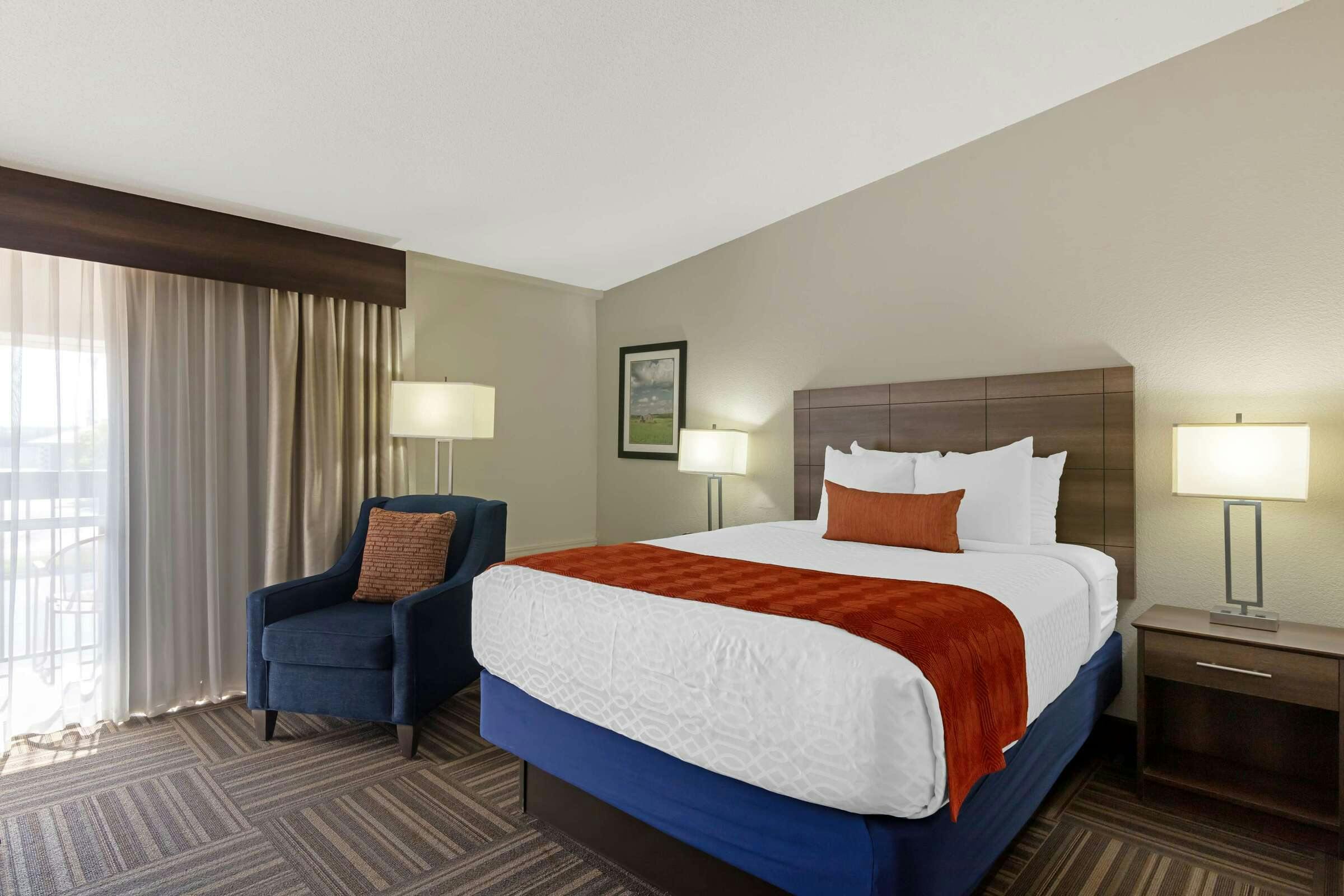 Hotel Best Western Colonial Inn photo 2