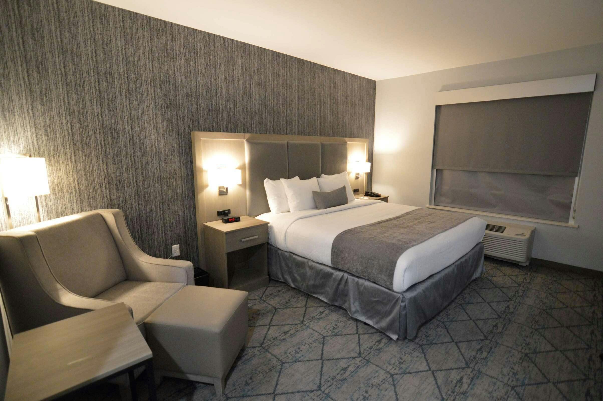 Hotel Best Western Plus Executive Residency Oklahoma City I 35 photo 1