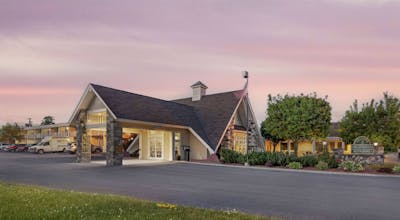 Best Western Plus Plattsburgh