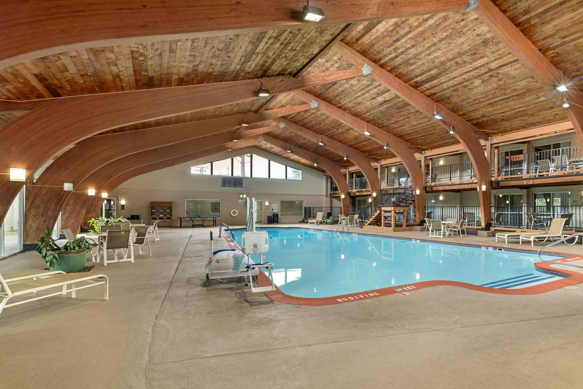 Hotel Best Western Plus Plattsburgh photo 4