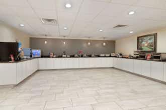 Hotel Best Western Plus Plattsburgh photo 5