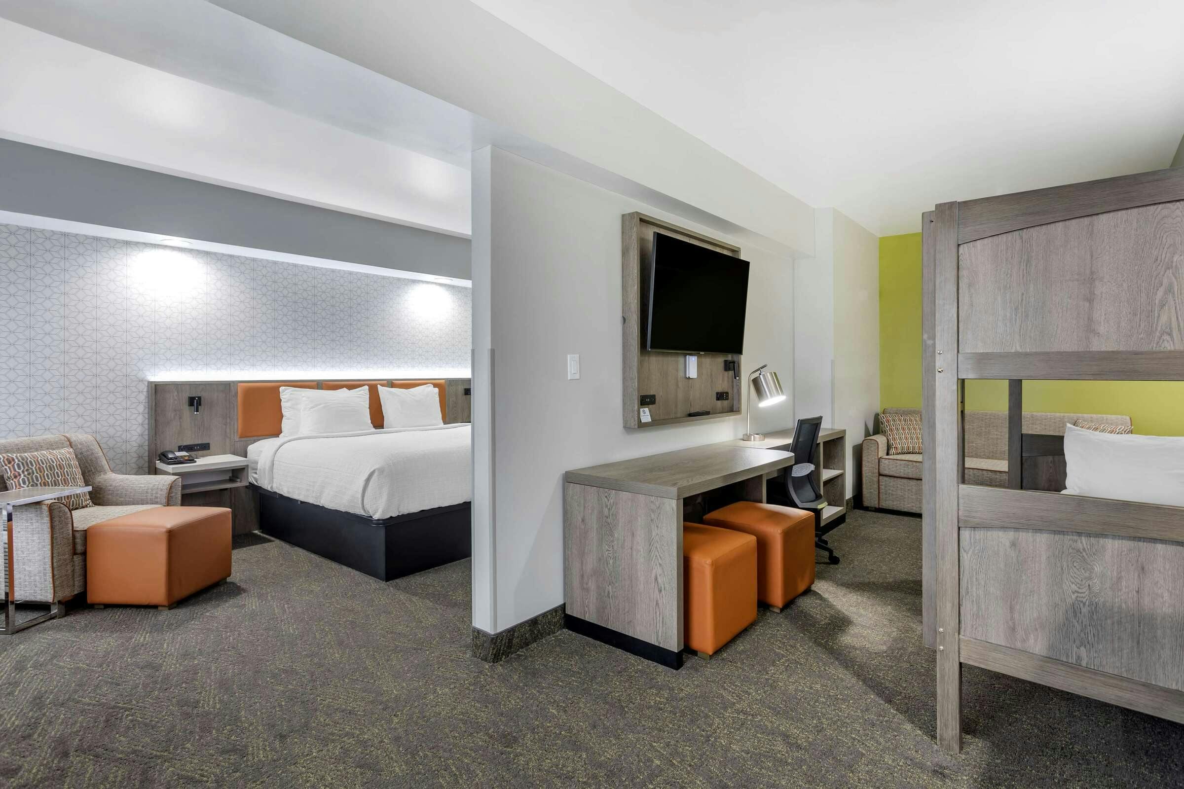 Hotel Best Western Plus Mountain Melodies Inn & Suites photo 4