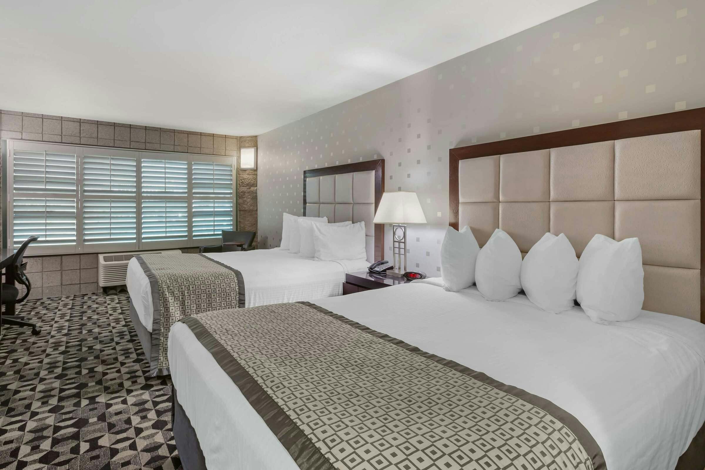 Hotel Best Western Plus Sundial photo 1