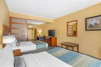 Hotel Best Western Plus University Park Inn & Suites photo 3