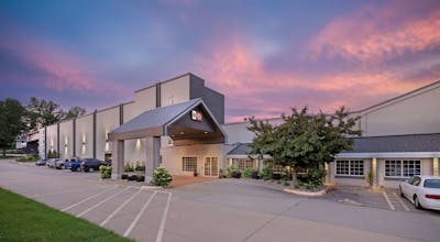 Best Western Plus Longbranch Hotel & Convention Center