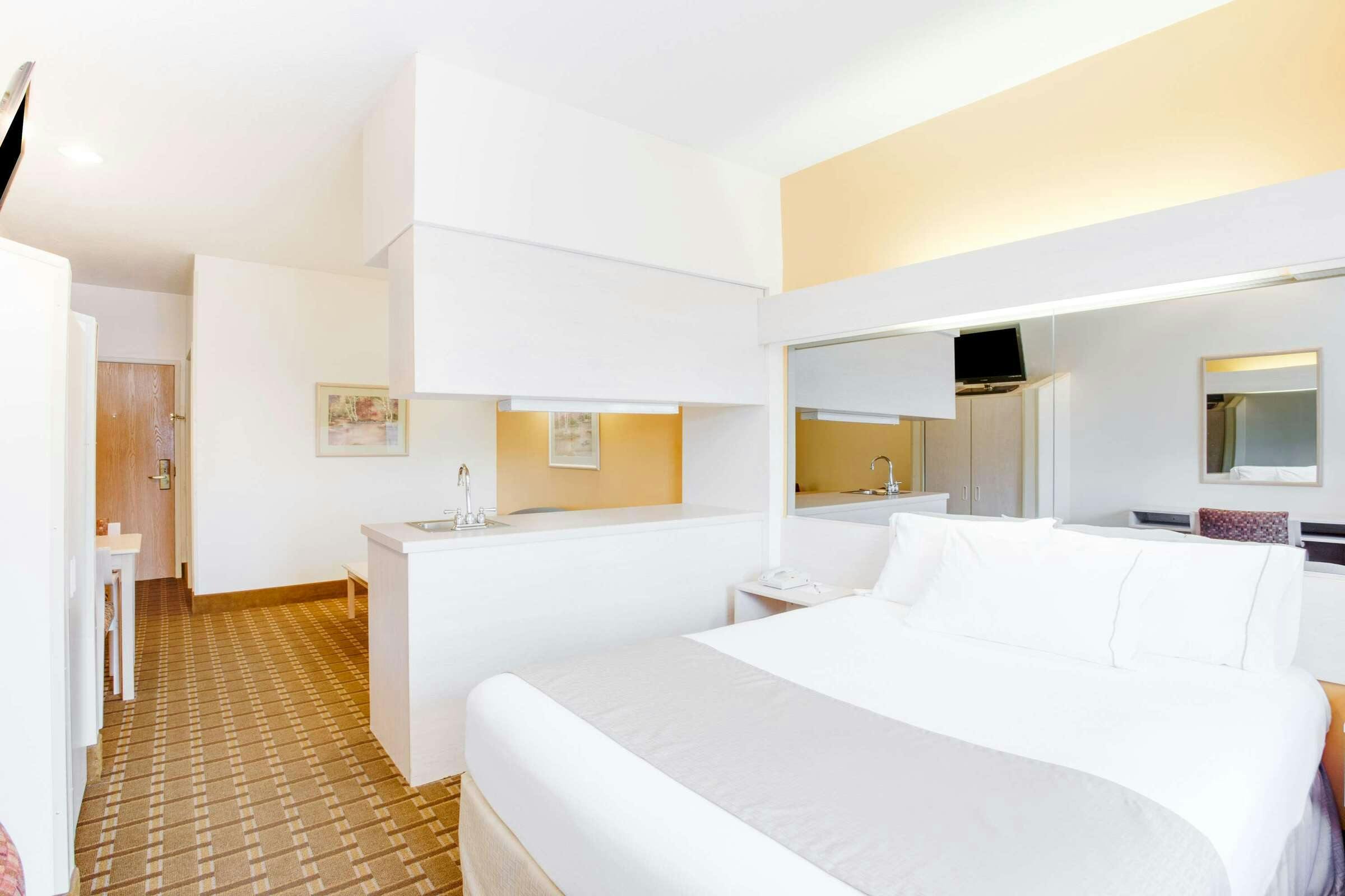 Hotel Sure Stay Hotel By Best Western Christiansburg Blacksburg photo 5