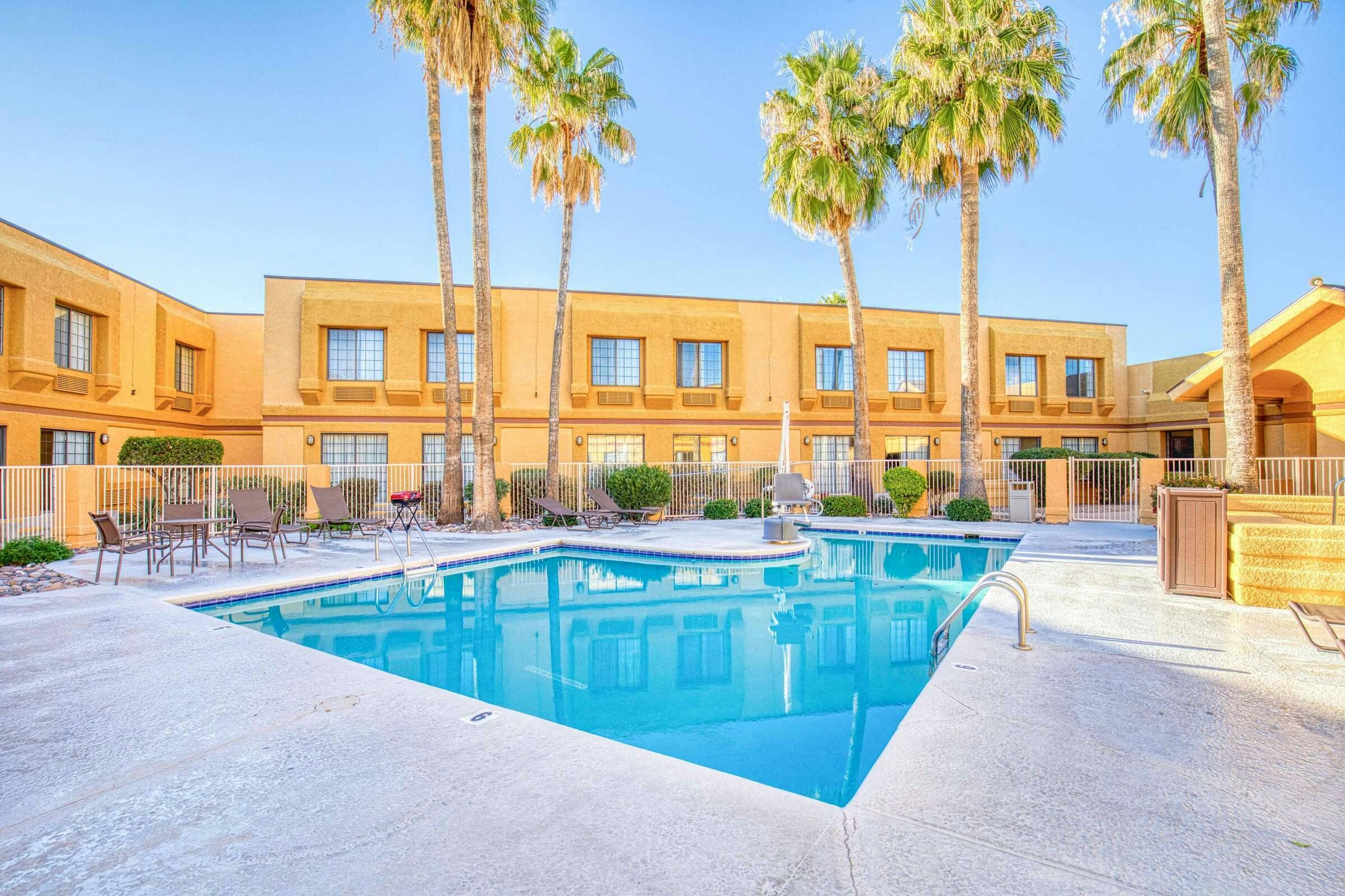 Hotel Best Western Green Valley Inn photo 2