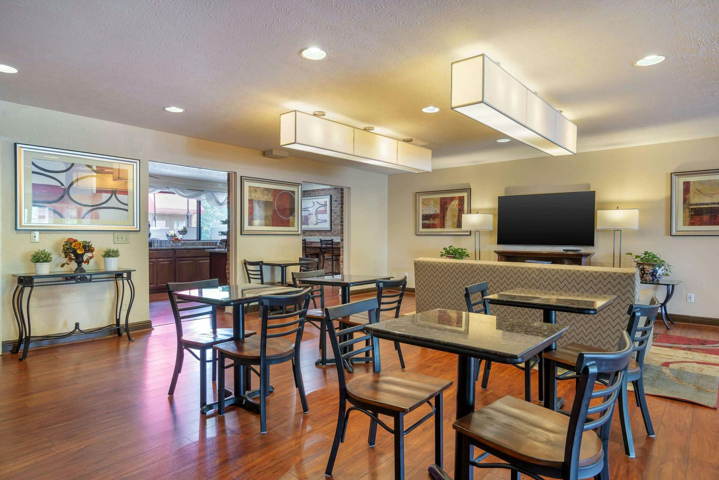 Hotel Best Western Auburn/Opelika Inn photo 2