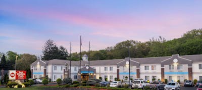 Best Western Plus New England Inn & Suites