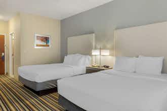 Hotel Best Western Plus New England Inn & Suites photo 2