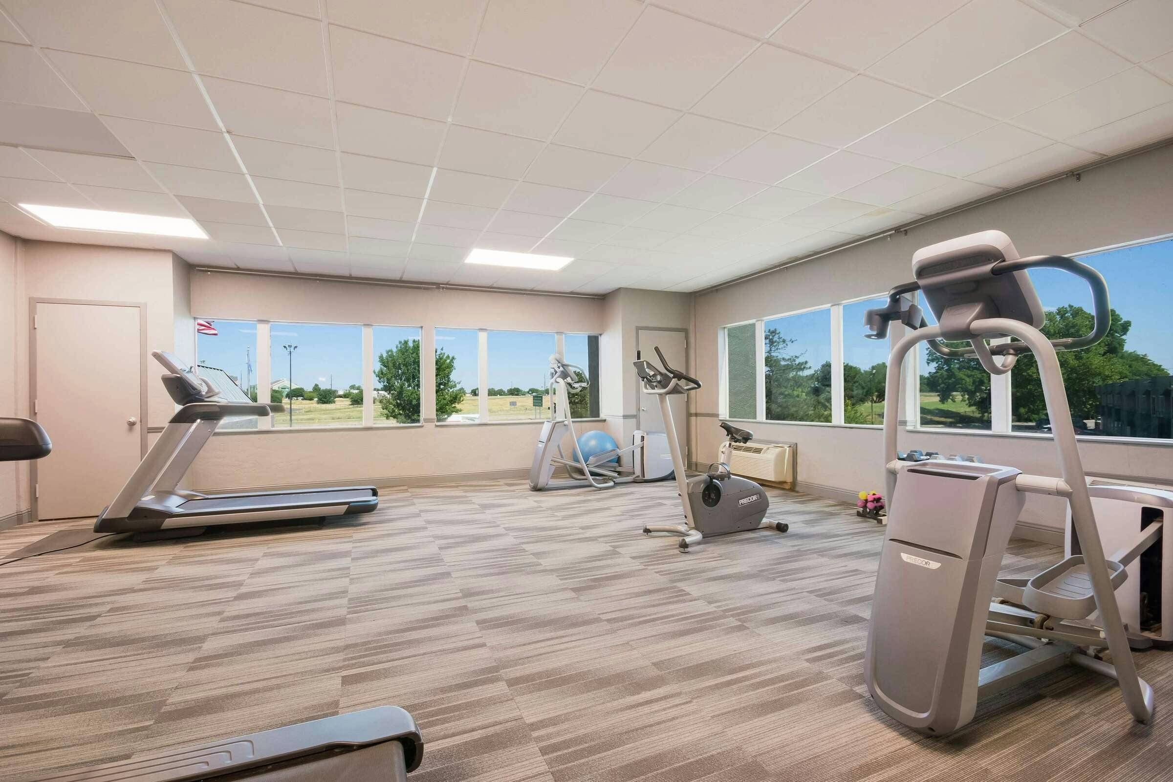 Hotel Best Western Plus Lawton Hotel & Convention Center photo 5