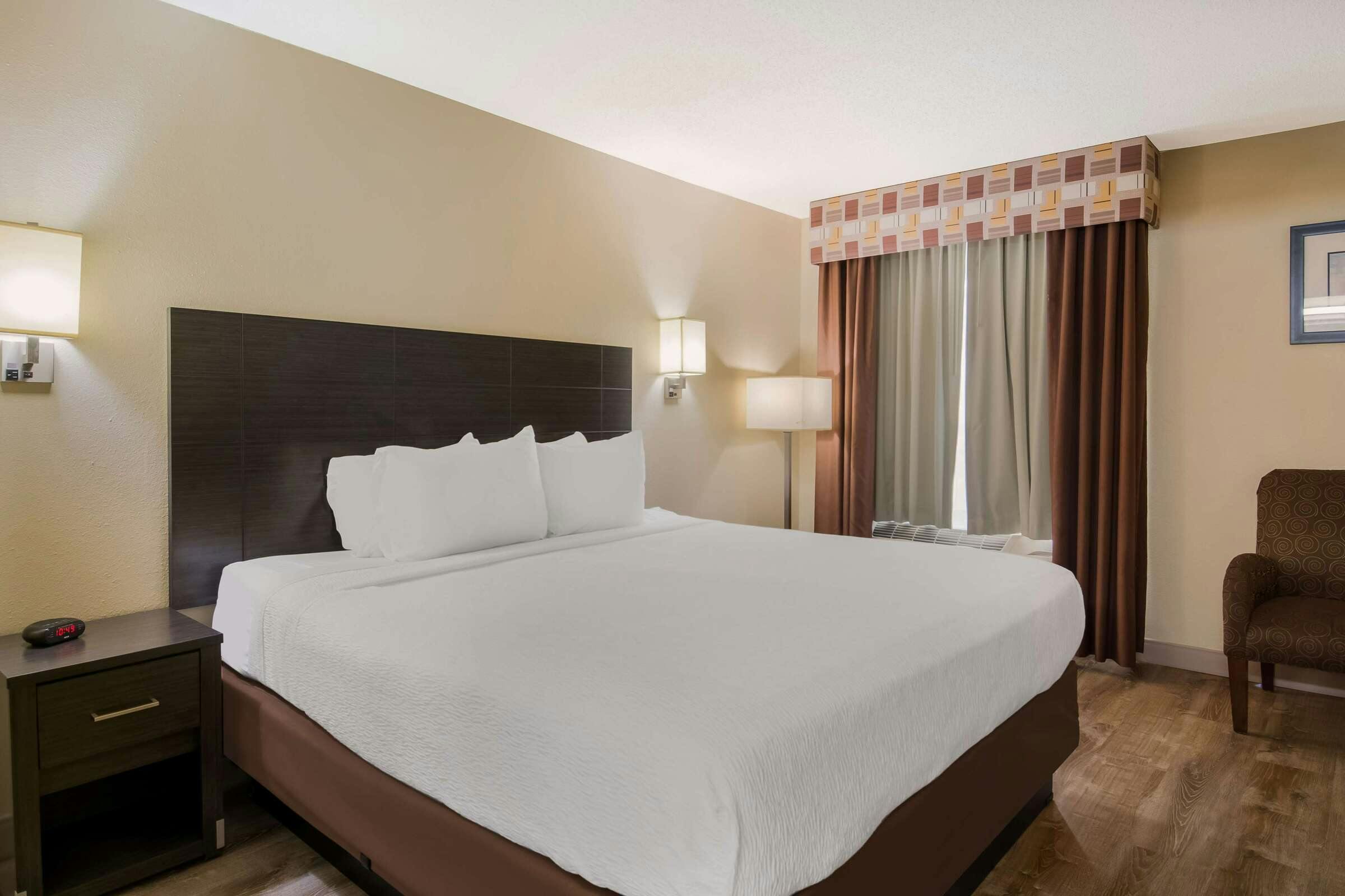 Hotel Sure Stay Plus Hotel By Best Western Jackson photo 1