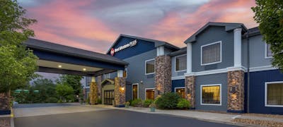 Best Western Plus Victor Inn & Suites