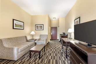 Hotel Best Western Plus Victor Inn & Suites photo 1