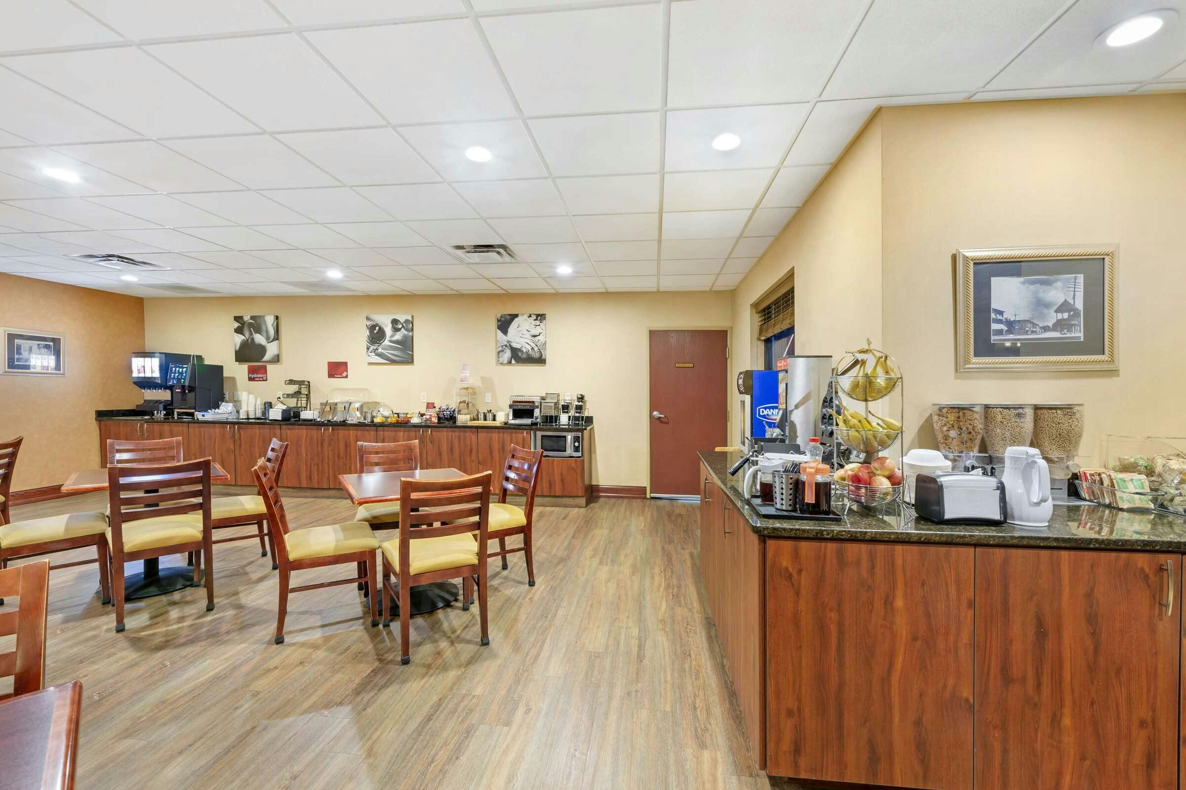 Hotel Best Western Plus Victor Inn & Suites photo 2