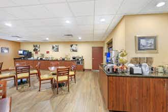 Hotel Best Western Plus Victor Inn & Suites photo 2