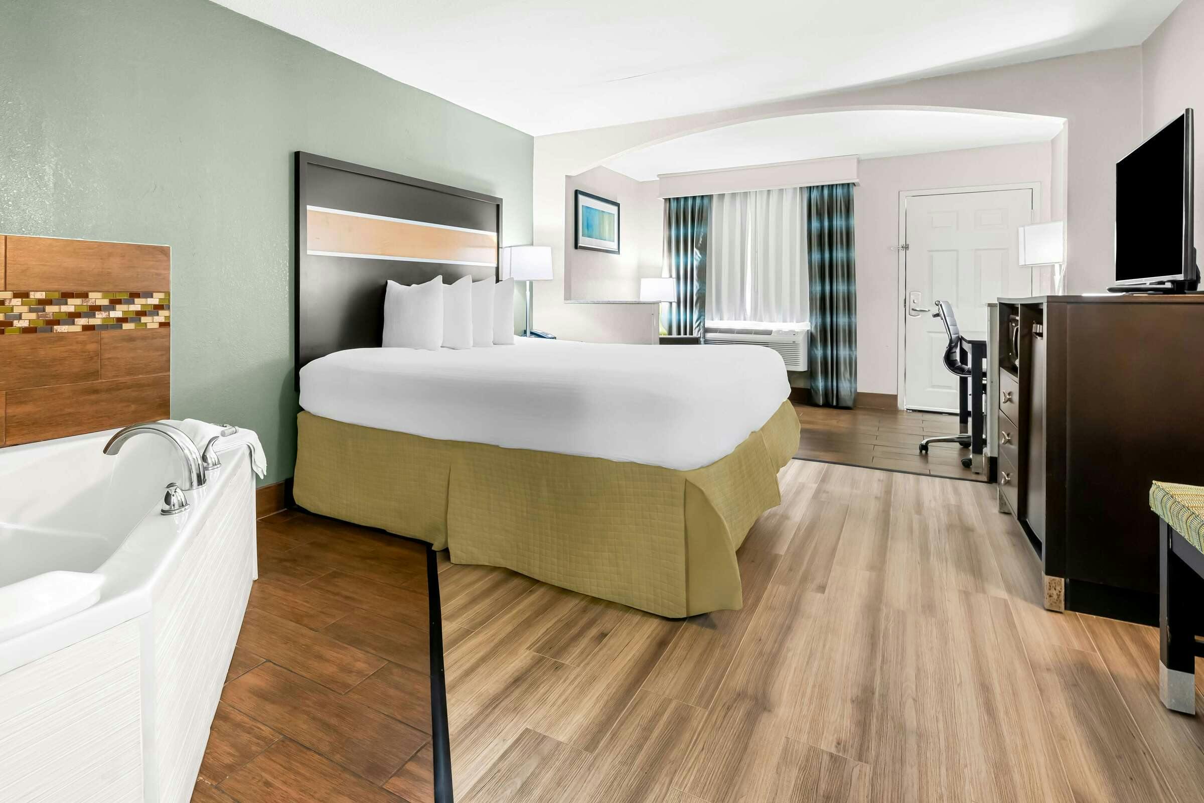 Hotel Best Western Executive Suites photo 3