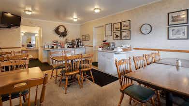 Hotel SureStay Collection by Best Western Baugh Motel photo 4