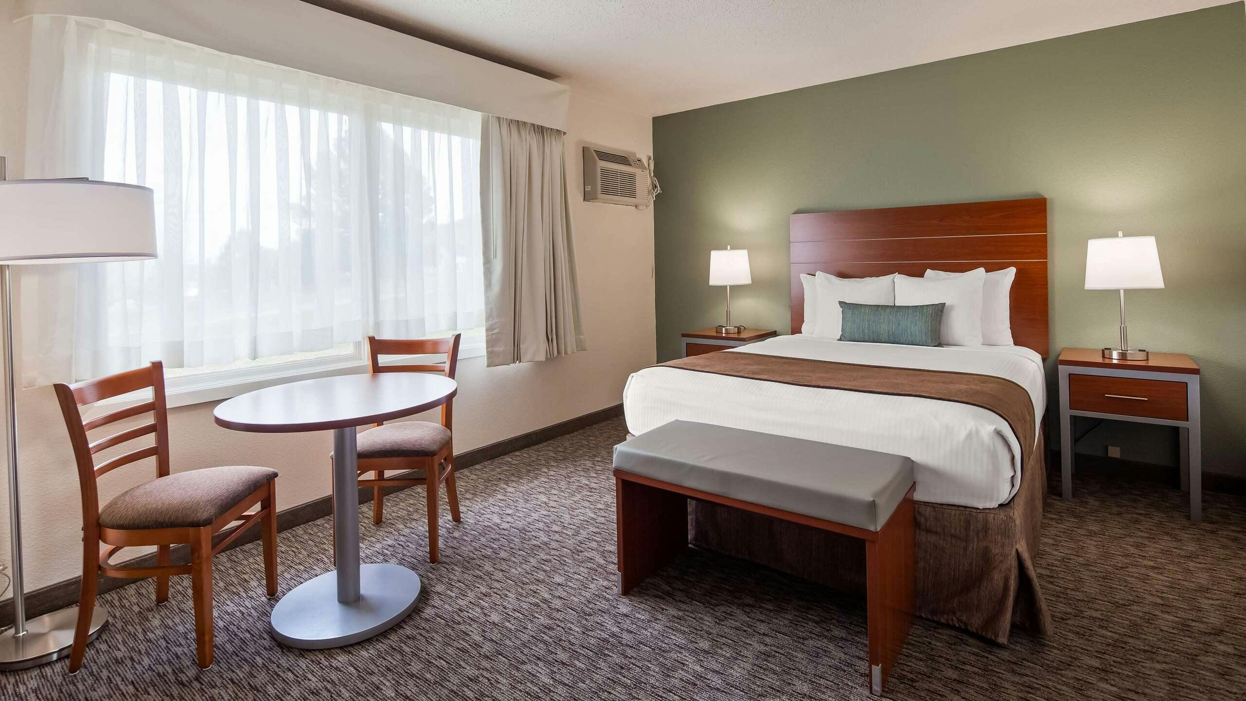 Hotel Best Western Buffalo Ridge Inn photo 2