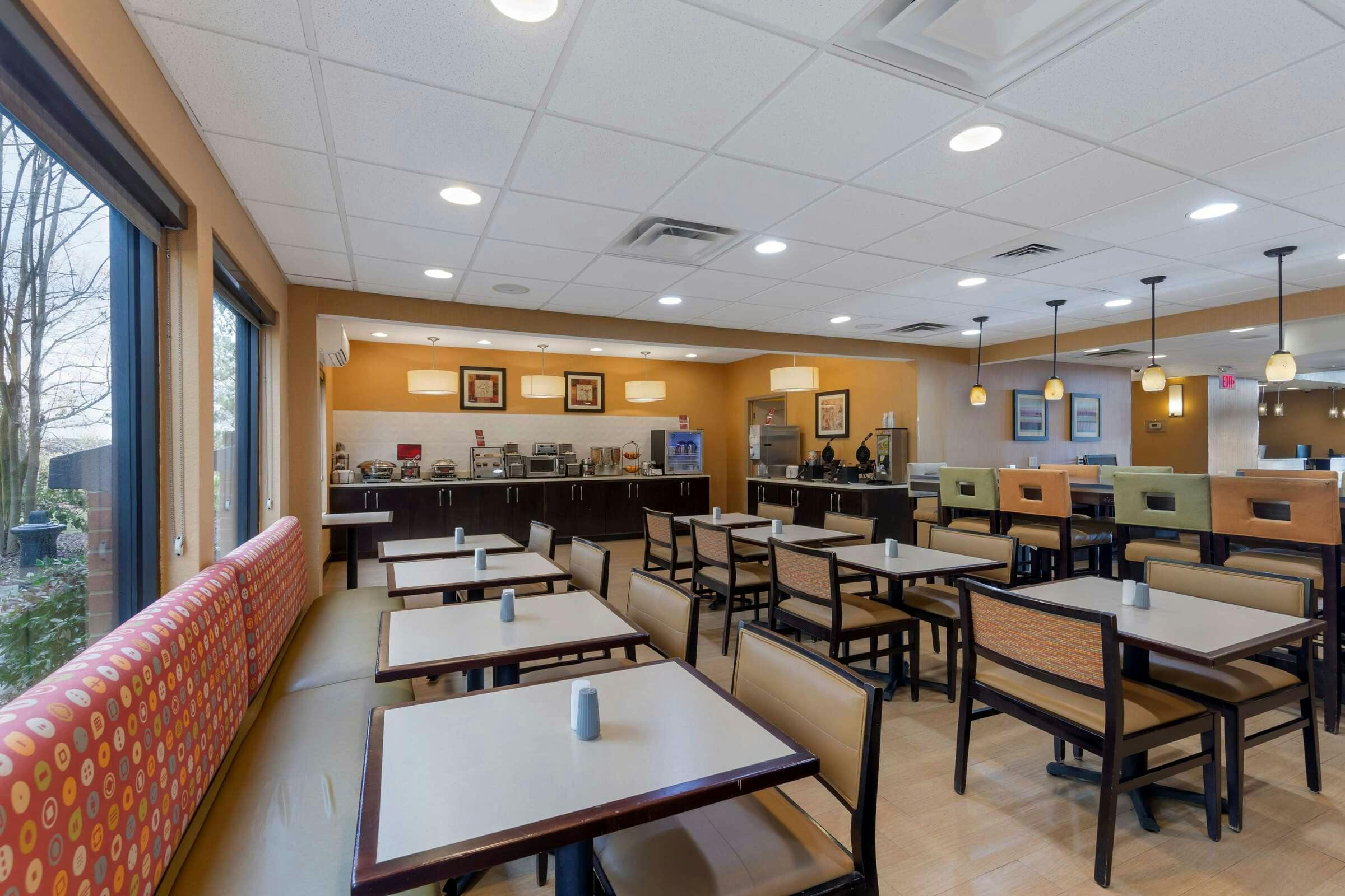 Hotel Best Western Plus Gadsden Hotel & Suites photo 5