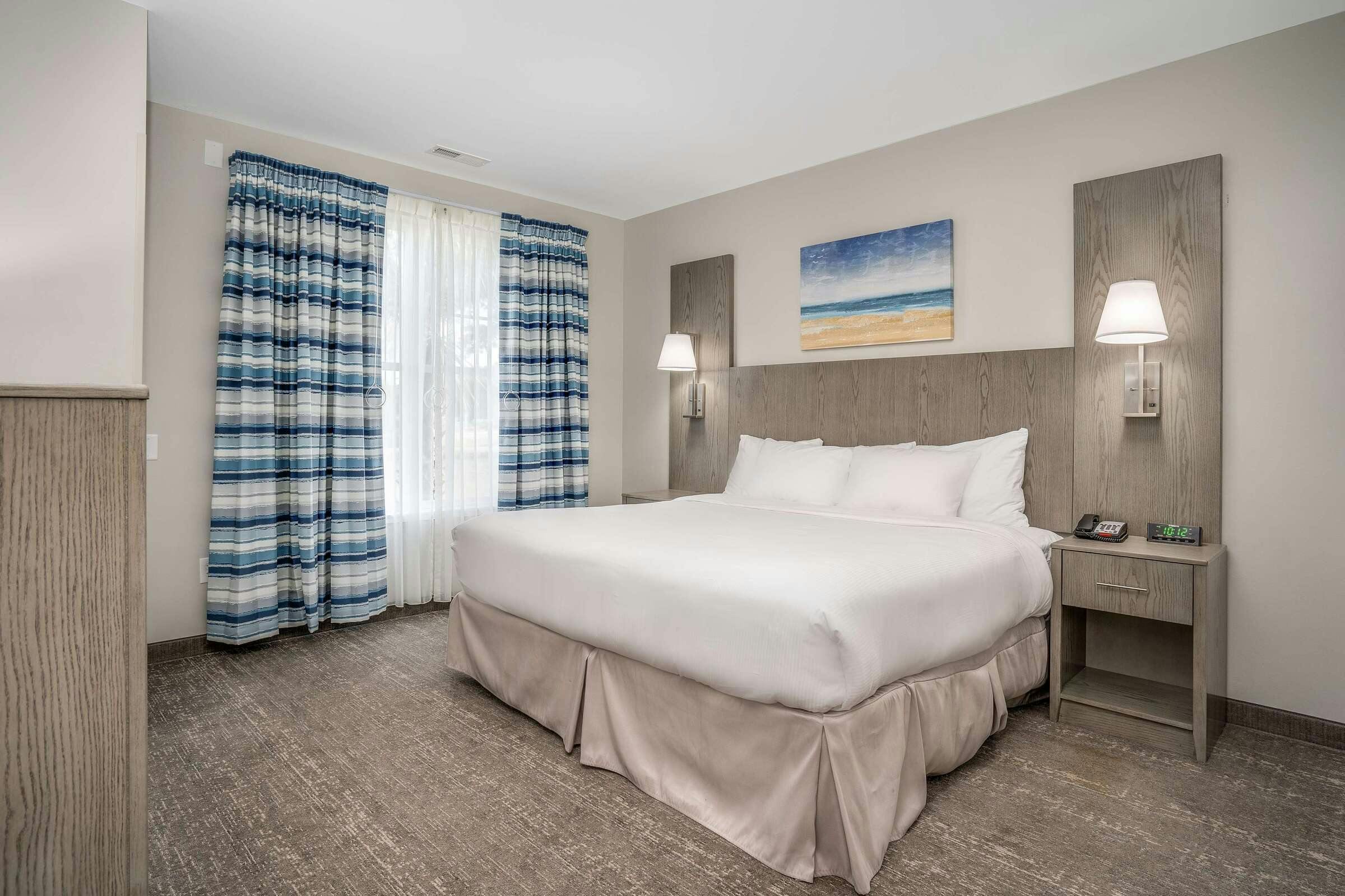 Hotel Lighthouse Suites, Bwsc By Best Western photo 1