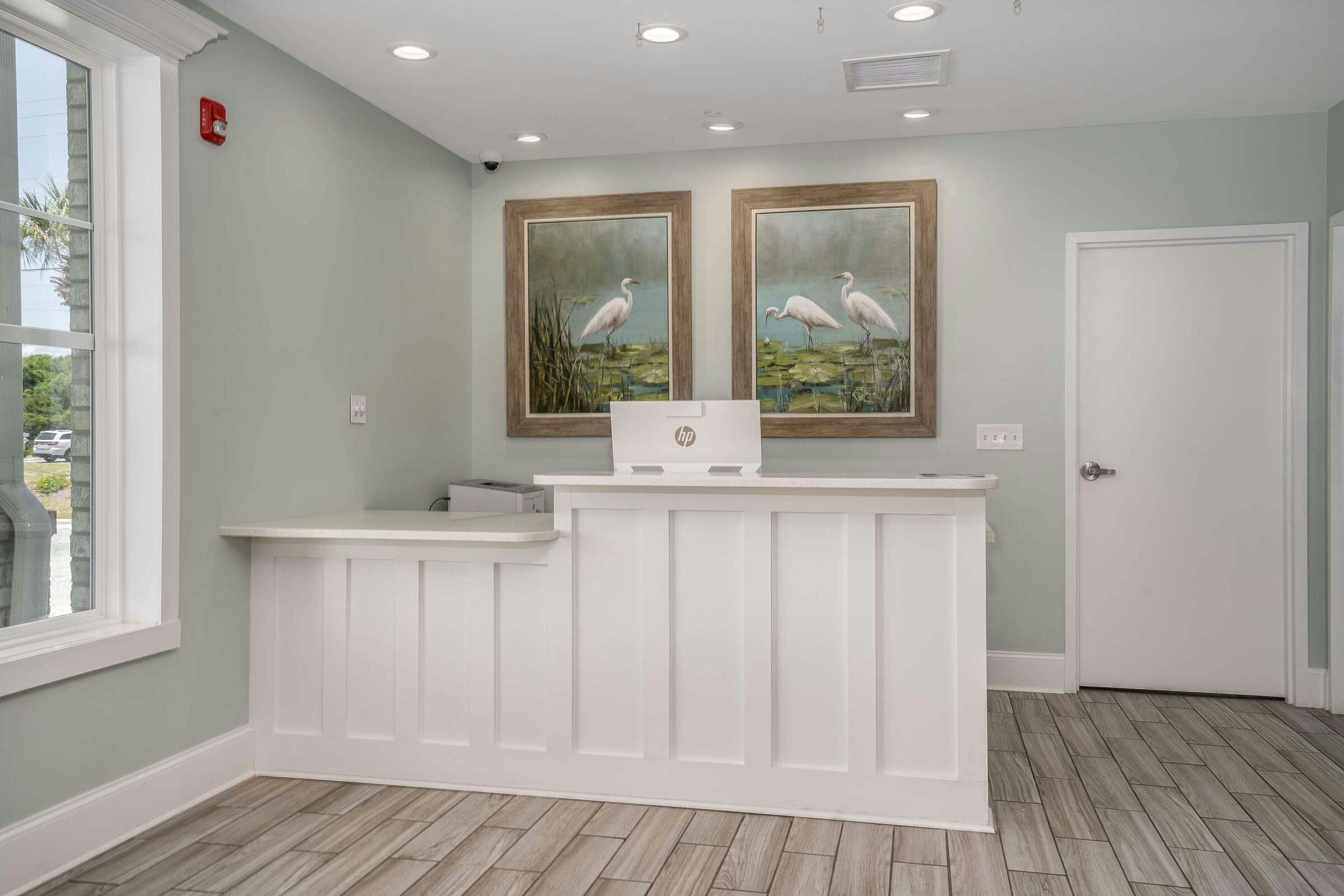 Hotel Lighthouse Suites, Bwsc By Best Western photo 2