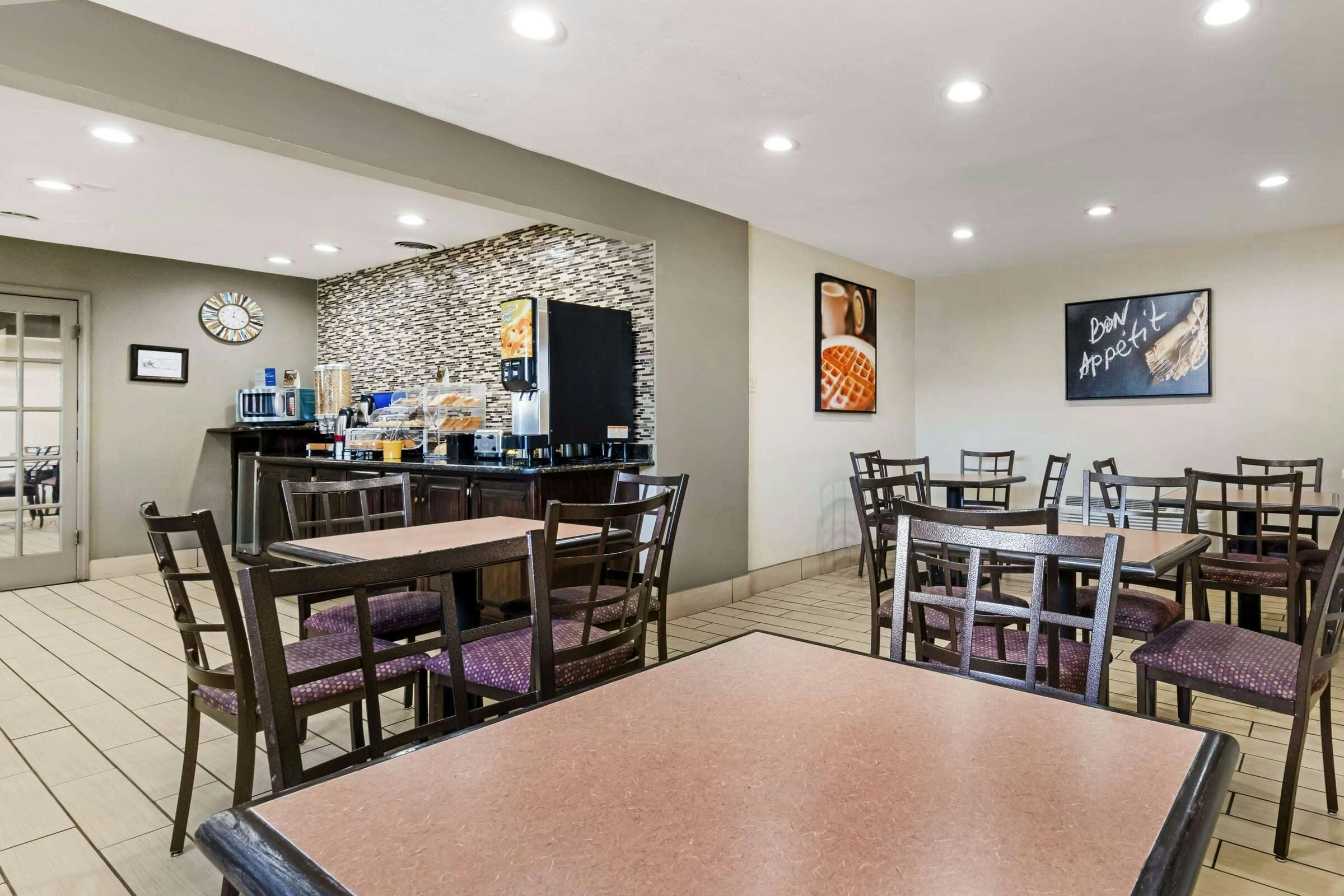 Hotel Best Western Red Carpet Inn photo 4