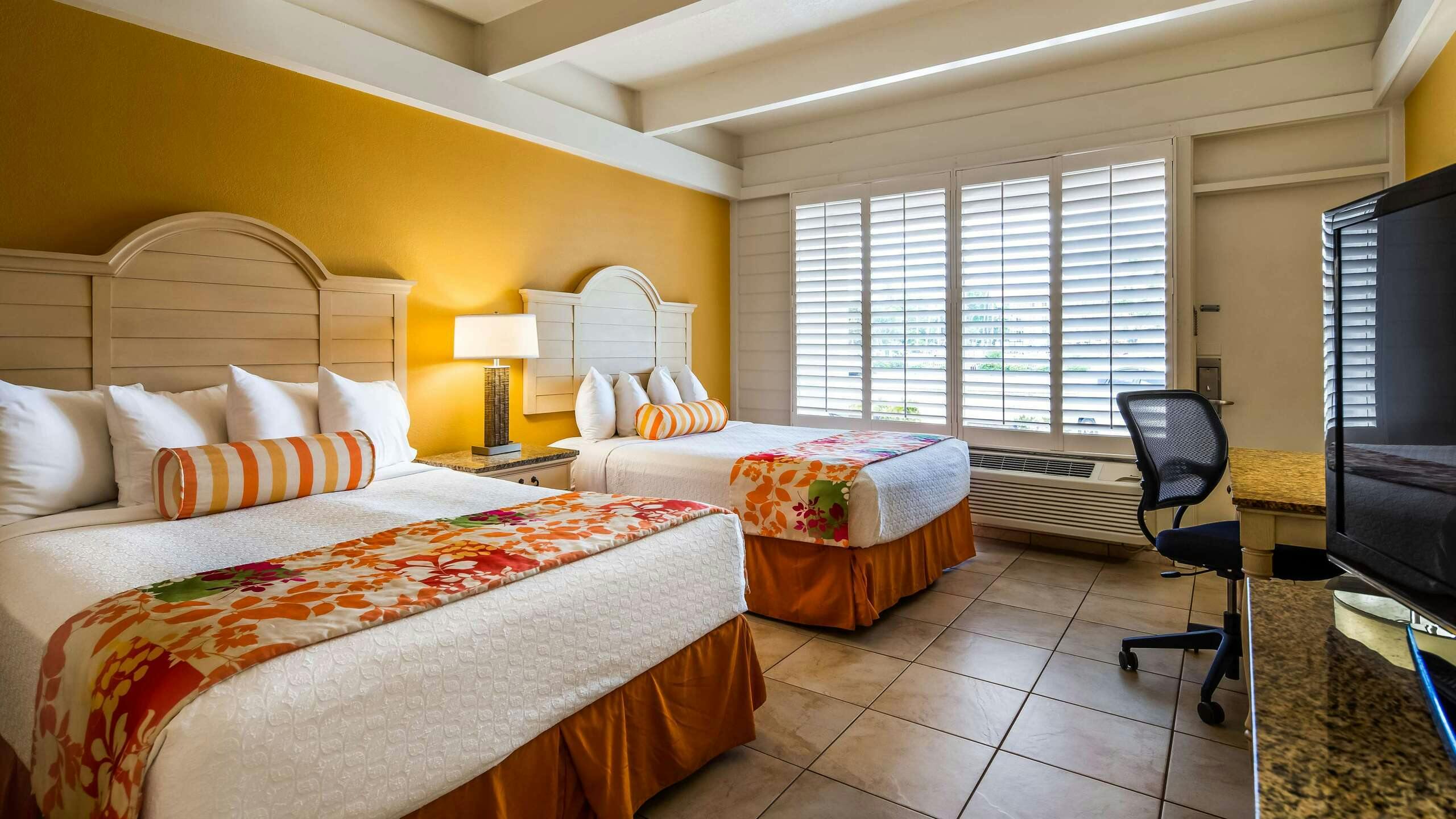 Hotel Best Western Plus Yacht Harbor Inn photo 1