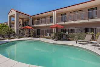 Hotel Best Western Lindale Inn photo 1