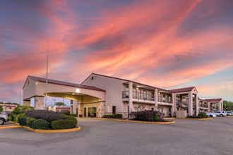 Hotel Best Western Lindale Inn photo 5