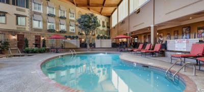 Best Western Plus White Bear Country Inn