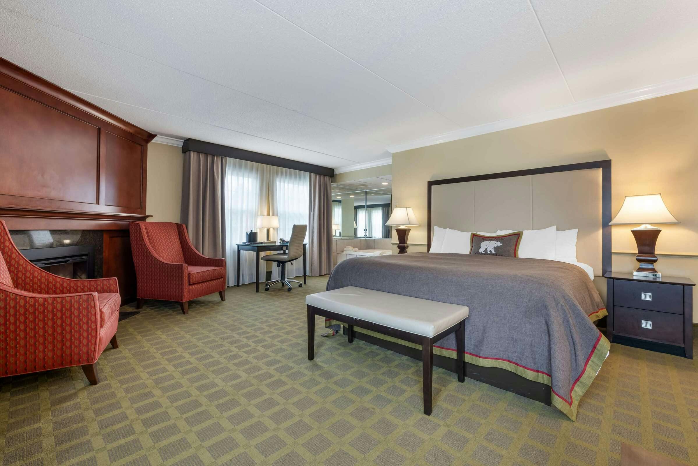 Hotel Best Western Plus White Bear Country Inn photo 1