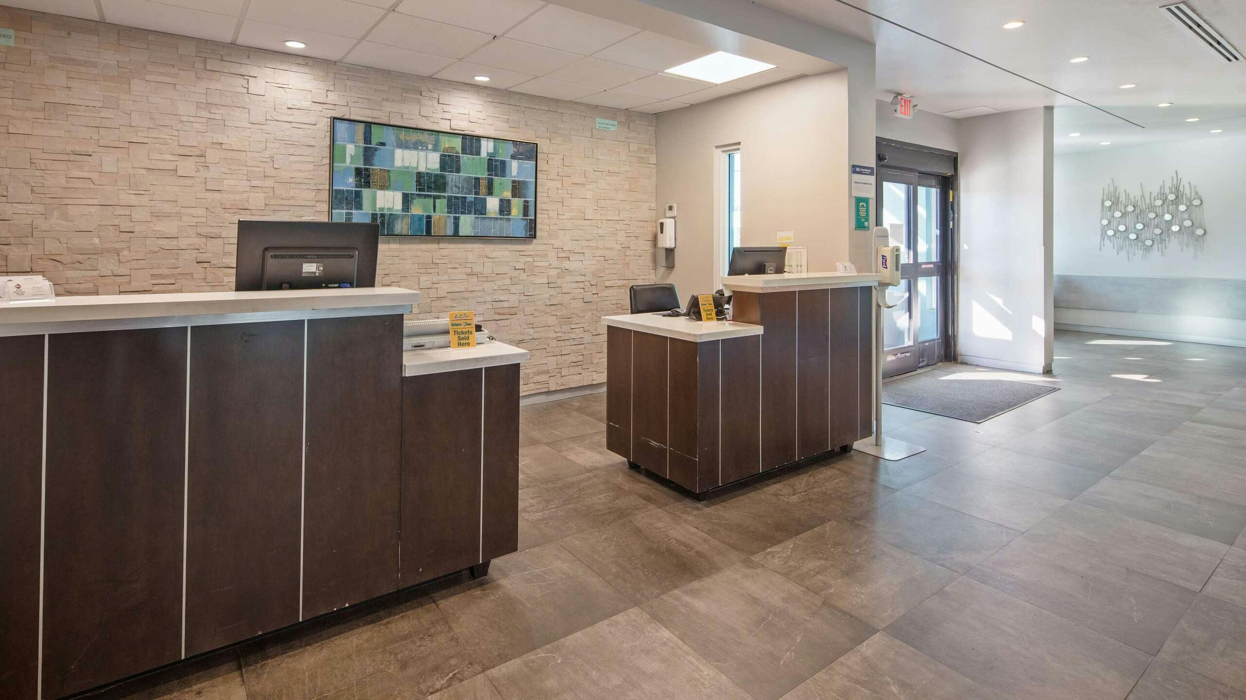 Hotel Best Western Plus Oceanside Inn photo 2