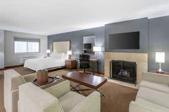 Hotel Best Western Plus Cottontree Inn photo 2
