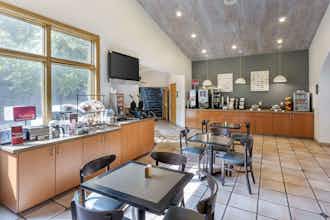 Hotel Best Western Plus Cottontree Inn photo 4