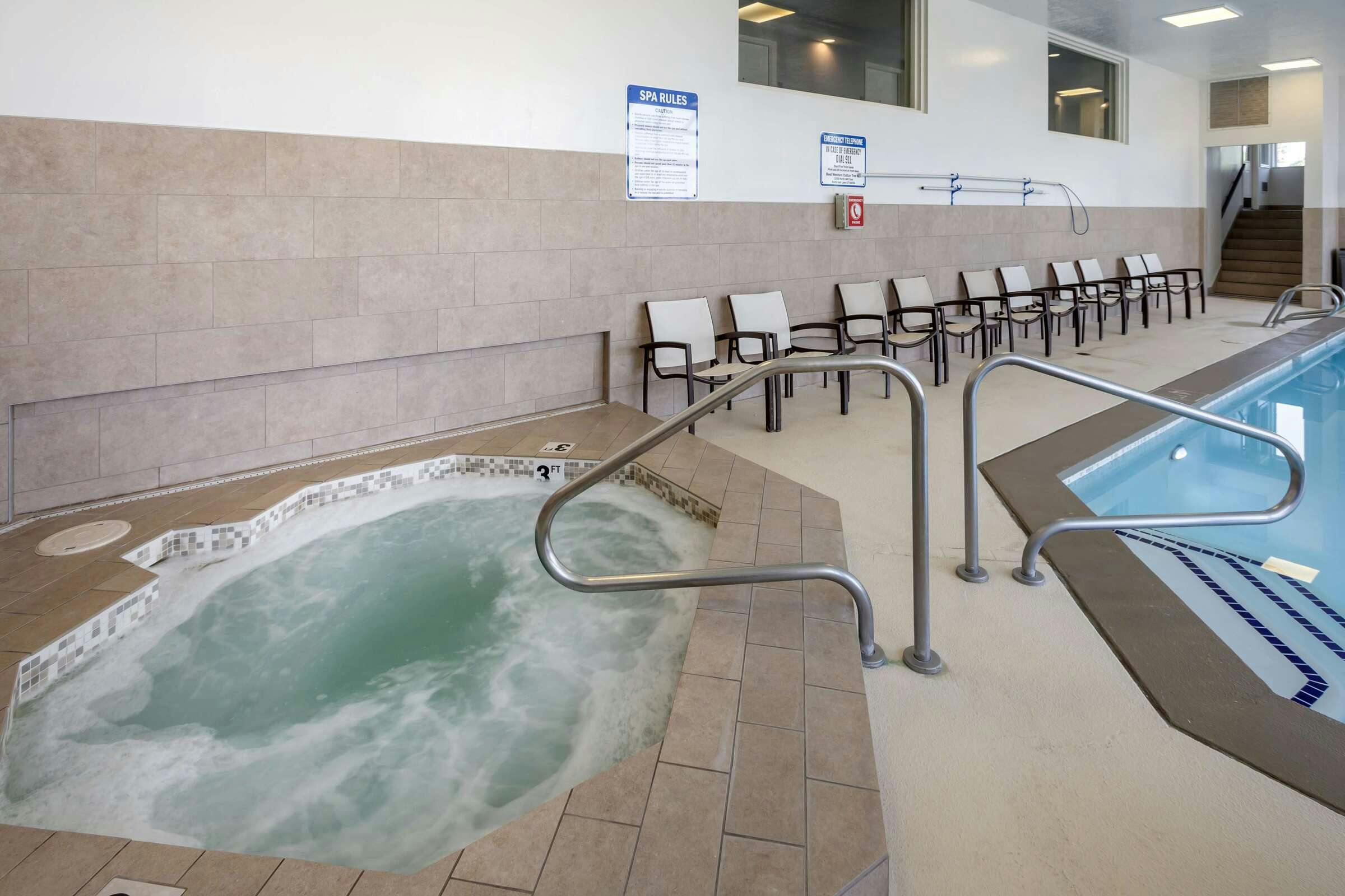 Hotel Best Western Plus Cottontree Inn photo 5