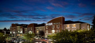 Best Western Plus Navigator Inn & Suites