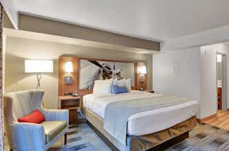 Hotel Best Western Plus Navigator Inn & Suites photo 1