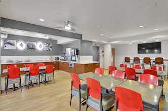 Hotel Best Western Plus Navigator Inn & Suites photo 5