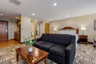 Hotel Best Western Plus Dubuque Hotel & Conference Center photo 5