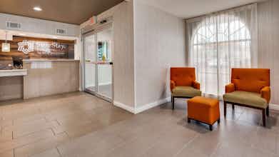 Hotel Sure Stay Hotel By Best Western Alexandria photo 2